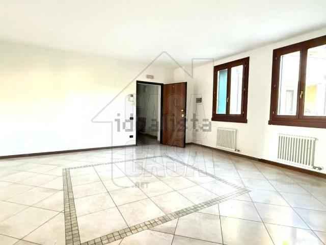Appartamento in vendita di 120 m² in Via Principe Umberto