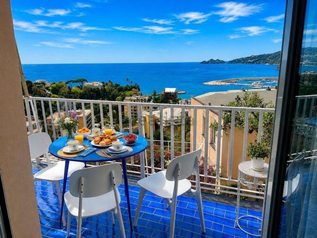 Appartamento in vendita di 120 m² in Via Privata Bozzo Costa, 82