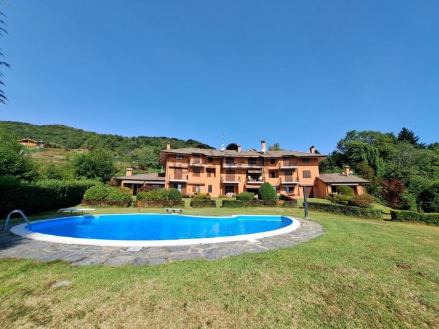 Appartamento in vendita di 120 m² in Via Provinciale Alto Vergante