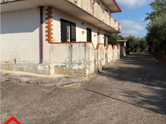 Appartamento in vendita di 120 m² in Via Rotondoli