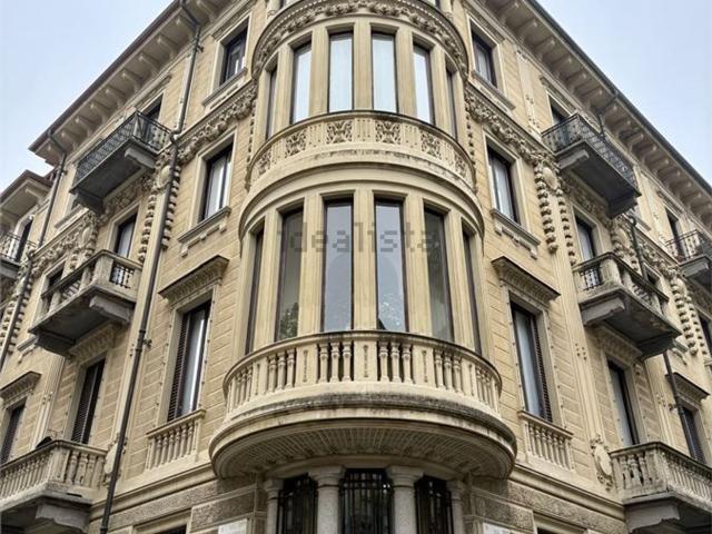 Appartamento in vendita di 120 m² in Via Rodolfo Montevecchio, 3