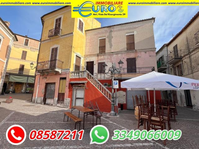 Appartamento in vendita di 120 m² in Via Roma, 2