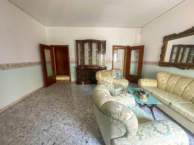 Appartamento in vendita di 120 m² in Via Roma