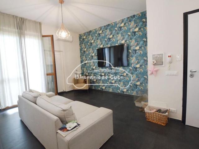 Appartamento in vendita di 120 m² in Via Romana Trav. 3