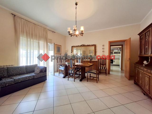 Appartamento in vendita di 120 m² in Via Re Martino, 111