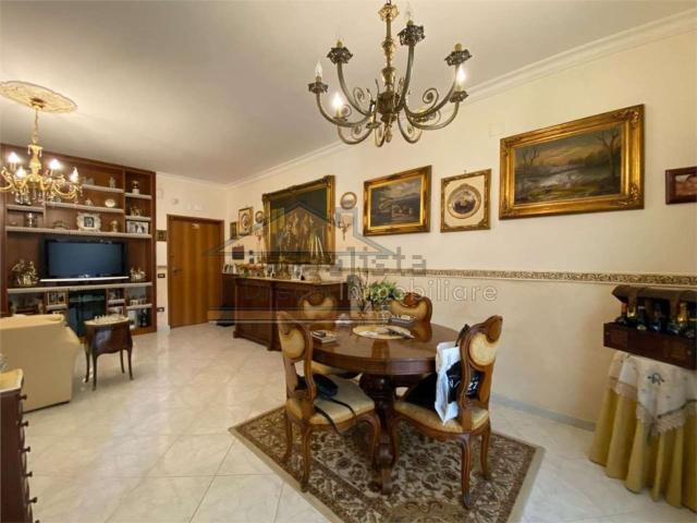 Appartamento in vendita di 120 m² in Via Recca