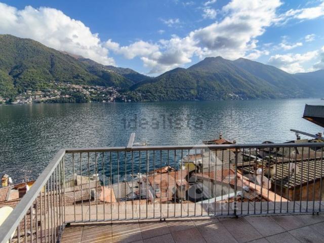 Appartamento in vendita di 120 m² in Via Regina
