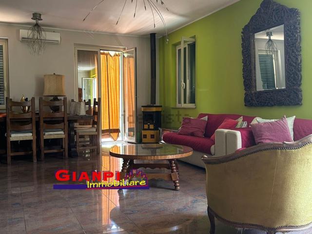 Appartamento in vendita di 120 m² in Via Renato Guttuso