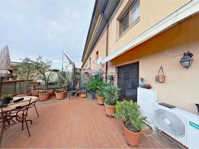 Appartamento in vendita di 120 m² in Via Renello Gemignani