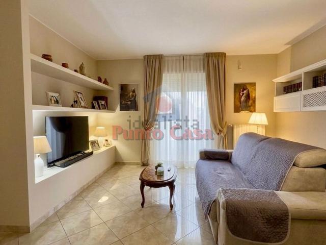 Appartamento in vendita di 120 m² in Via Riccardo Cotugno