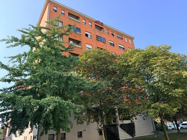 Appartamento in vendita di 120 m² in Via Riccardo Bacchelli