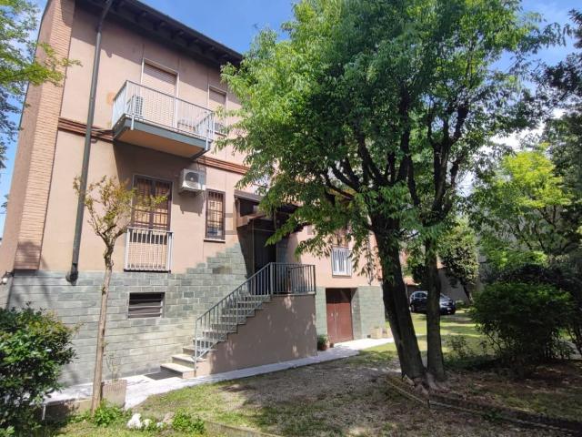 Appartamento in vendita di 120 m² in Via Rinaldo Cavalli, 12