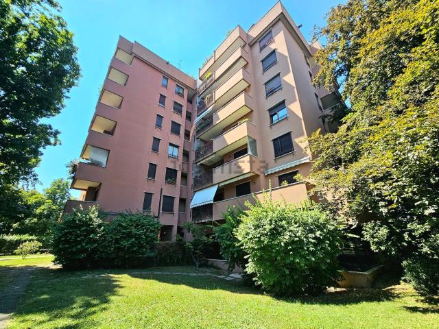 Appartamento in vendita di 120 m² in Via Ruggero Leoncavallo, 54
