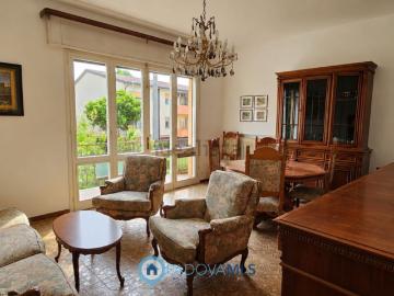 Appartamento in vendita di 120 m² in Via T. Tasso