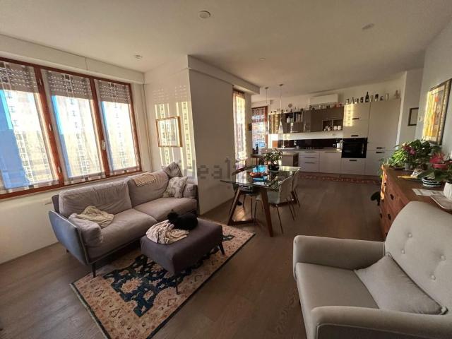 Appartamento in vendita di 120 m² in Via Tommaso Caffarini, 53100