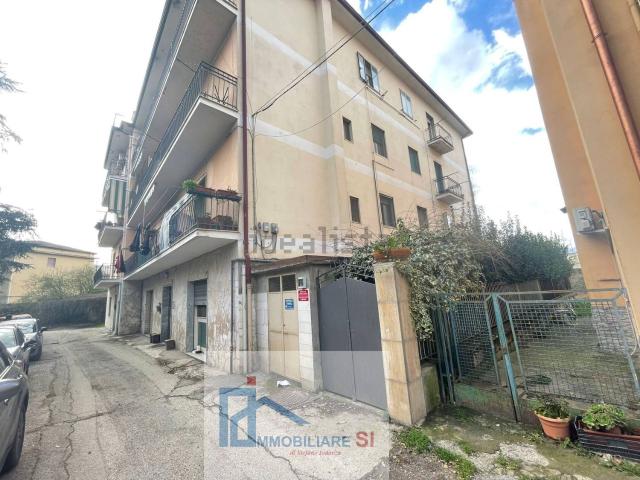 Appartamento in vendita di 120 m² in Via Tommaso Rossi