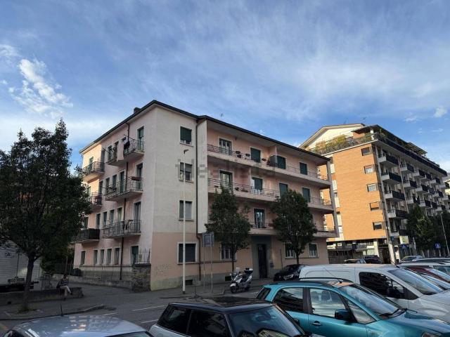 Appartamento in vendita di 120 m² in Via Torino, 21