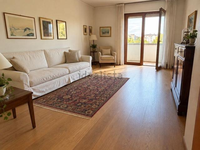 Appartamento in vendita di 120 m² in Via Torino