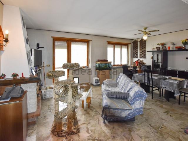 Appartamento in vendita di 120 m² in Via Tegas, 42