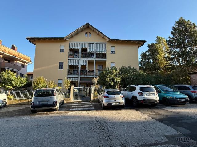 Appartamento in vendita di 120 m² in Via Tenente Pierantoni