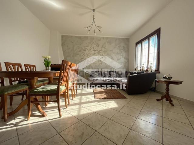 Appartamento in vendita di 120 m² in Via Trento
