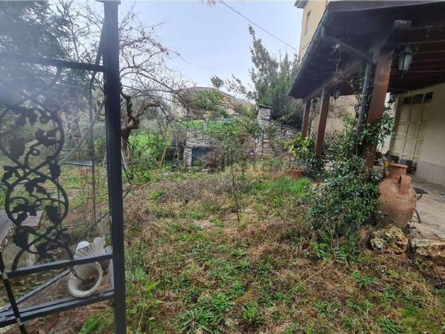 Appartamento in vendita di 120 m² in Via Trieste