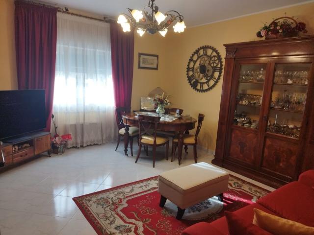 Appartamento in vendita di 120 m² in Via Umberto Terracini