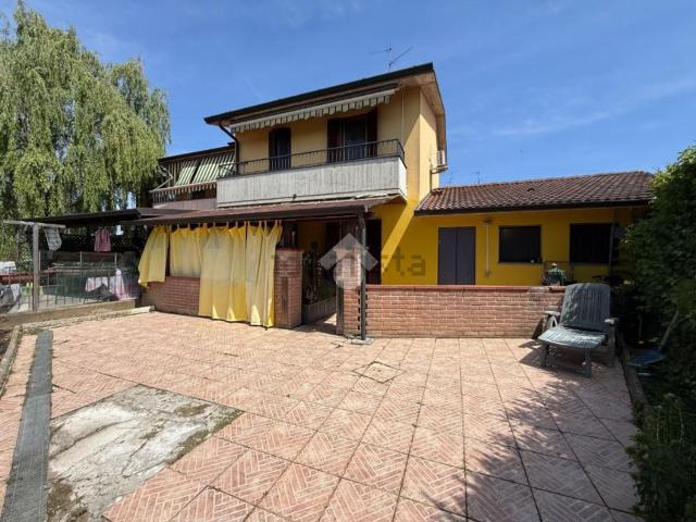 Appartamento in vendita di 130 m² in Via Umberto I, 49