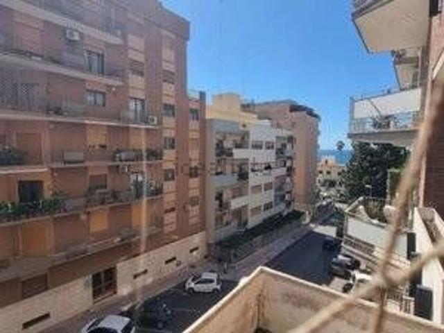 Appartamento in vendita di 120 m² in Via Umbria, 19