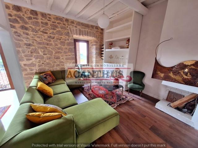 Appartamento in vendita di 120 m² in Via Unità, 34