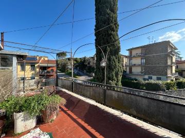 Appartamento in vendita di 120 m² in Via Ubaldino Peruzzi