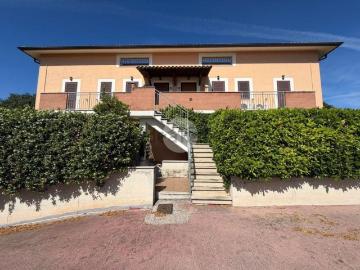Appartamento in vendita di 120 m² in Via Valle Spaziani, 6