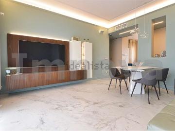 Appartamento in vendita di 120 m² in Via Vittorio Alfieri, 15