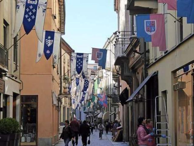 Appartamento in vendita di 120 m² in Via Vittorio Emanuele