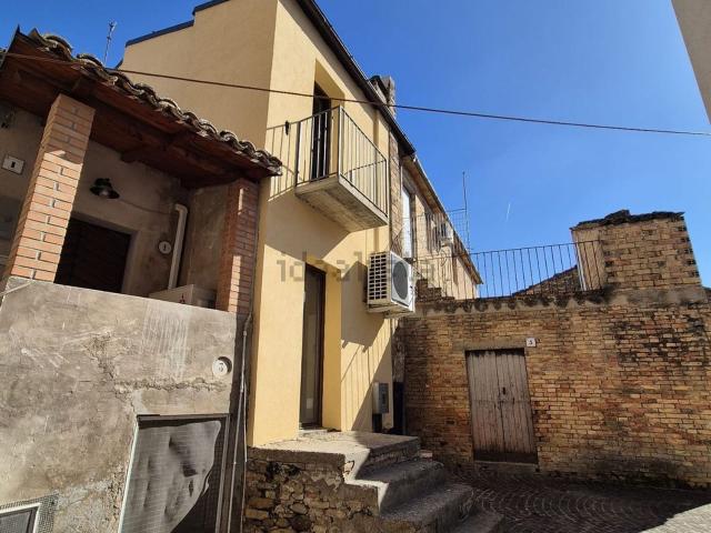 Appartamento in vendita di 120 m² in Via Vittorio Emanuele III, 95
