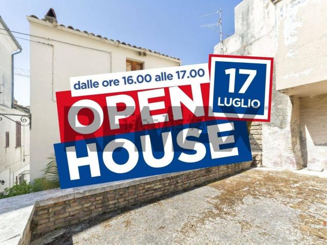 Appartamento in vendita di 120 m² in Via Vittorio Veneto, 17