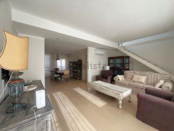 Appartamento in vendita di 120 m² in Via Vittorio Veneto, 99