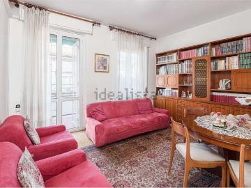 Appartamento in vendita di 120 m² in Via Vincenzo Bellini, 4