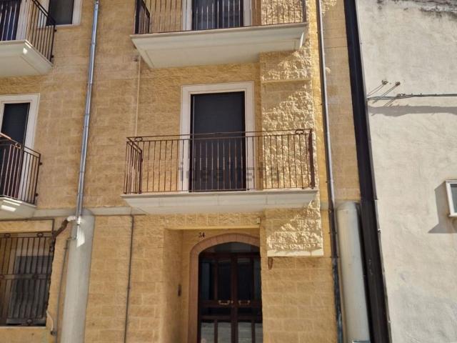 Appartamento in vendita di 120 m² in Via Vincenzo Fini