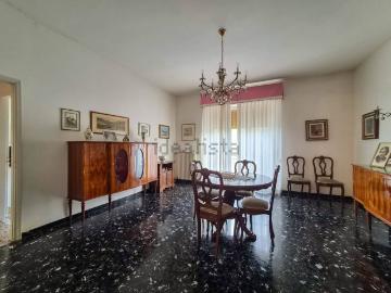 Appartamento in vendita di 120 m² in Via Vincenzo Lunardi