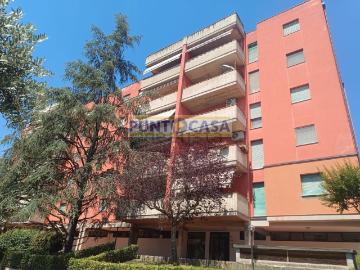 Appartamento in vendita di 120 m² in Via Vincenzo Pilotti, 31