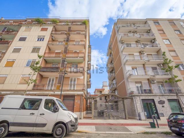 Appartamento in vendita di 140 m² in Viale Vittorio Veneto, 25