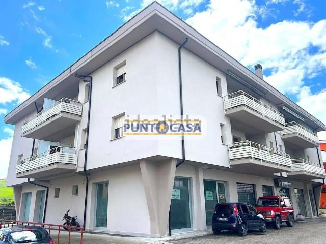 Appartamento in vendita di 120 m² in Viale C. Colombo, 38
