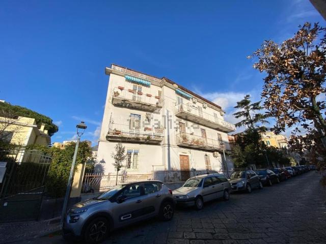 Appartamento in vendita di 120 m² in Viale Cristoforo Colombo, 22