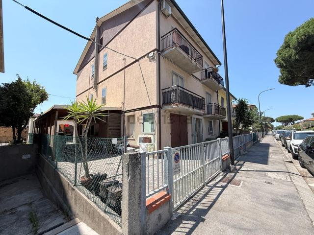 Appartamento in vendita di 120 m² in Viale della Medusa, 20
