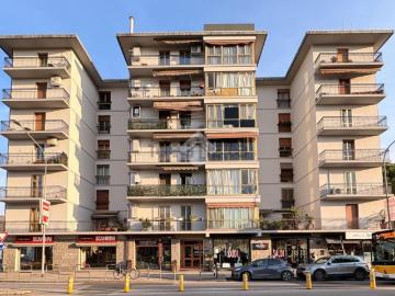 Appartamento in vendita di 120 m² in Viale della Repubblica, 129
