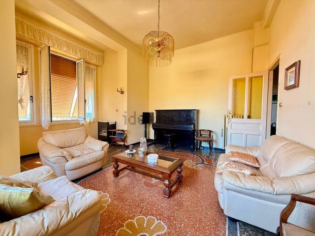 Appartamento in vendita di 120 m² in Viale Giacomo Matteotti, 46