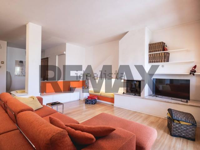 Appartamento in vendita di 120 m² in Viale Giulio Cesare, 29