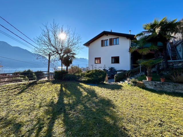 Appartamento in vendita di 120 m² in Viale Libronico