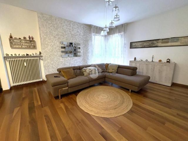 Appartamento in vendita di 120 m² in Viale Luigi Luzzatti, 112